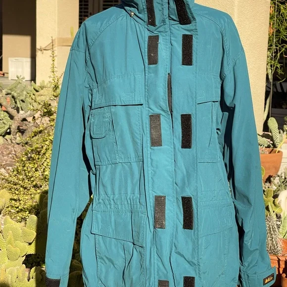 REI JACKET COAT - SMALL - Picture 4 of 7